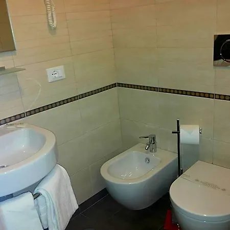 فندق مبيت وإفطار Manila 4*